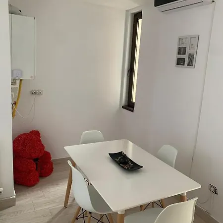 アパート Relax Apartament ナボダリ